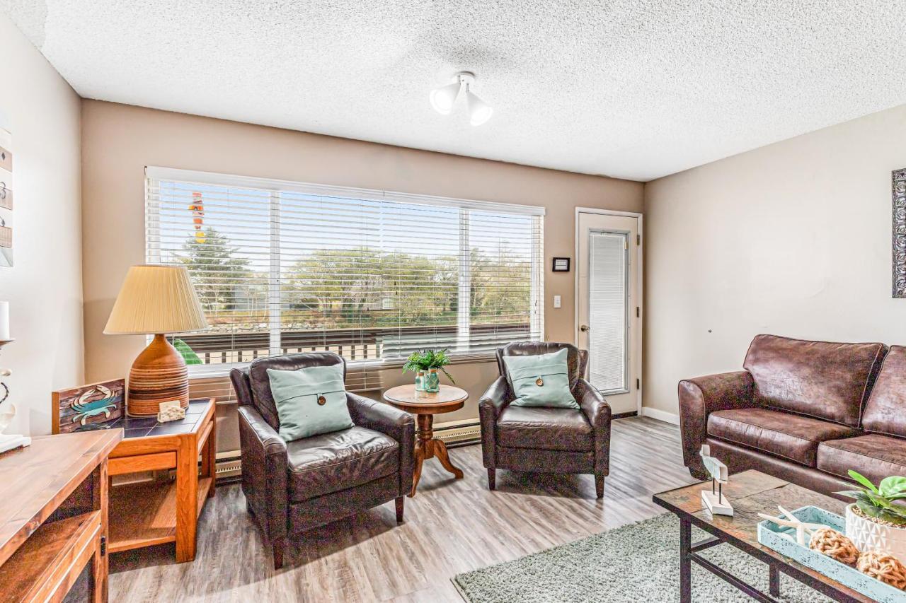 Proposal Rock View Apartment