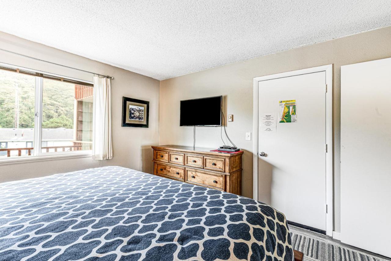 Proposal Rock View Apartment *
